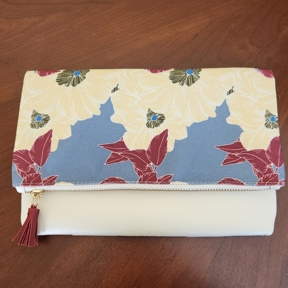 NWOT Rachel Pally Reversible Vegan Leather and Canvas Clutch in Bloom - Picture 4 of 12